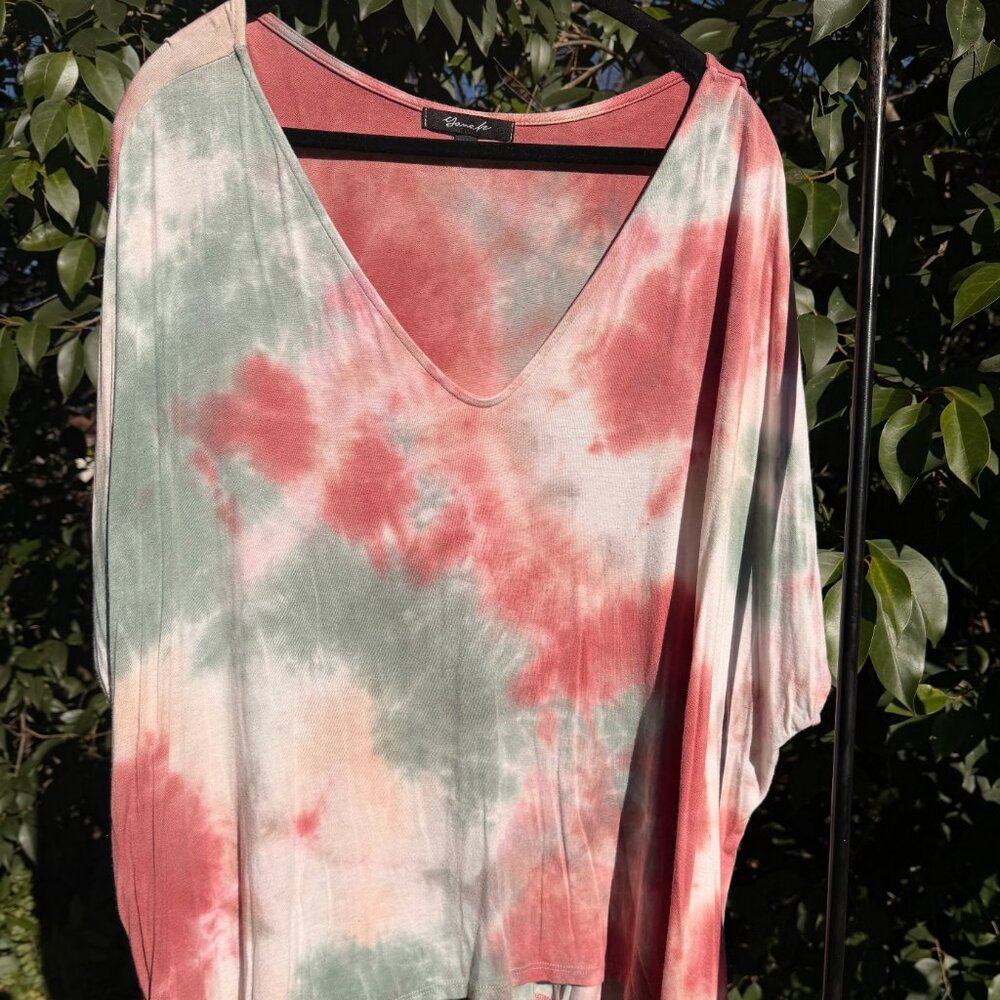 Yana K Tie-Dye Oversized V-Neck Top One Size Boho Boutique